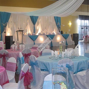 Оформление зала свадьбы в розово голубом цвете