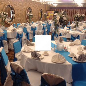 Оформление зала свадьбы в небесно синем цвете