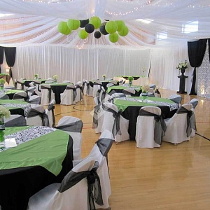 Оформление зала свадьбы в черно зеленых тонах