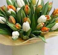 Идеальный букет на 8 марта – сорта цветов, палитра оттенков