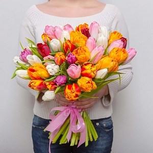 Букет тюльпанов разных цветов