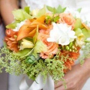 Букет невесты из орхидеи каллы и розы