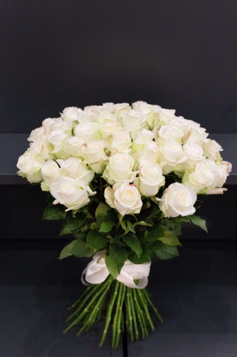 Букет 51 белой розы