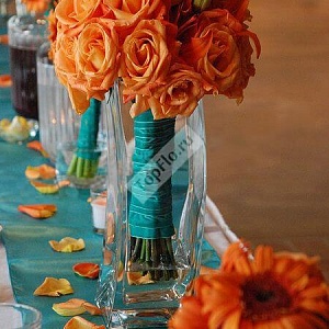 Украшение свадебного стола в оранжевых и бирюзовых тонах
