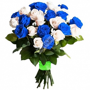 Букет из 25 синих и белых роз