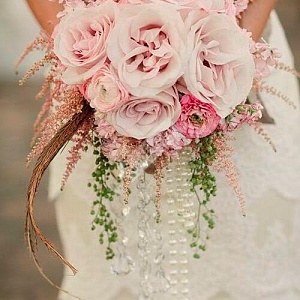 Букет невесты с нежными розами