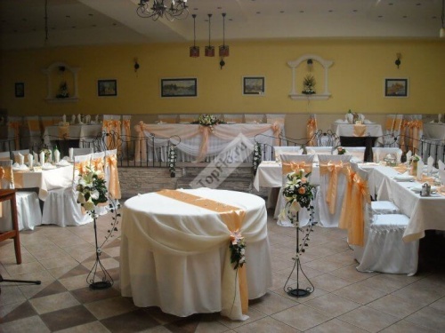 Оформление зала свадьбы в светло персиковом цвете