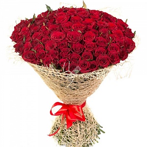 Букет из 101 красной розы в упаковке