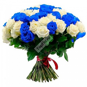 Букет из 51 синей и белой розы