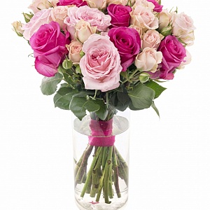 Букет нежно-розовых кустовых роз