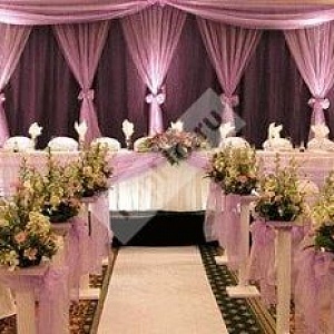 Оформление зала свадьбы в нежно сиреневом цвете