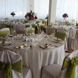 Оформление зала свадьбы в салатовых тонах