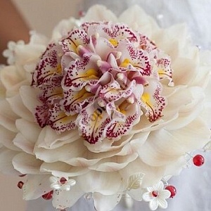 Букет невесты гламелия из орхидеи цимбидиум