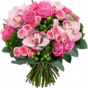 Розовый букет из орхидеи и кустовой розы
