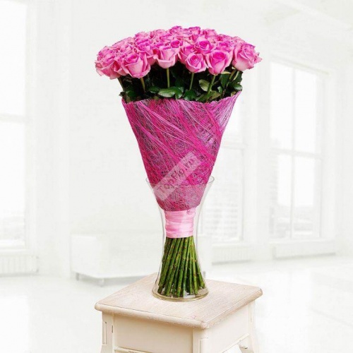 Букет из длинных розовых роз 25 штук