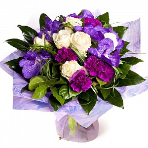 Букет фиолетовый из орхидеи и гвоздики