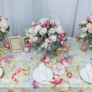 Цветочные композиции на столы гостей в стиле шебби шик