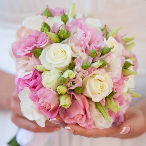 Букет невесты бело-розовый с розой