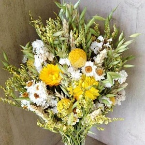 Букет невесты с лимониумом и сухоцветами